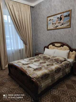 Мини-отель La Scala Narodnaya Москва Улучшенный номер с кроватью размера «king-size»-7
